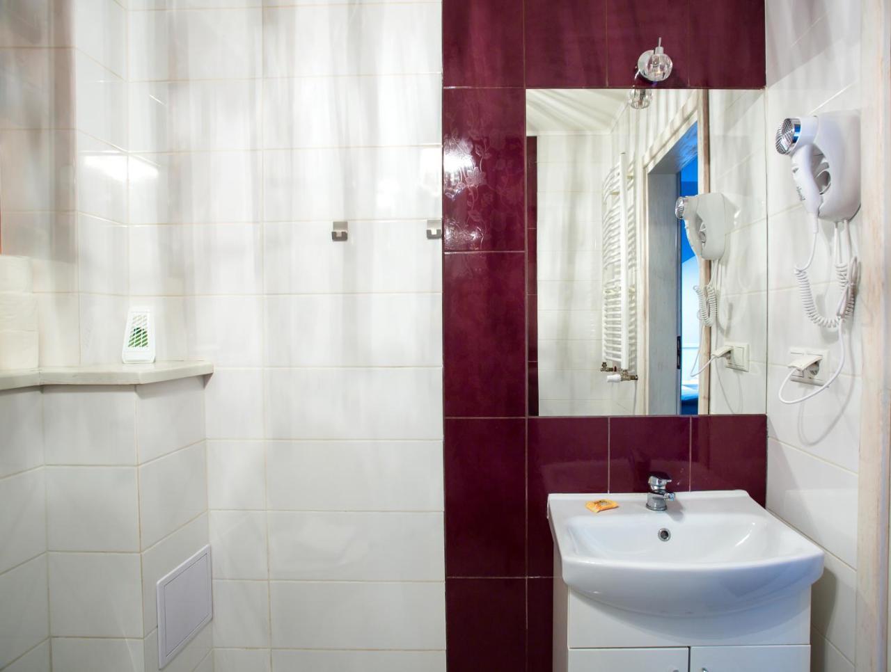 Dworek Jablonna Jablonna Majatek Buitenkant foto